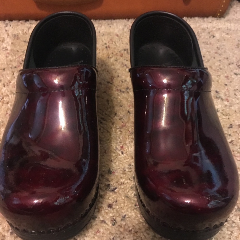 Dansko size 37 red